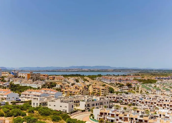 Con Vistas Al Mar Y Al 托雷维耶哈